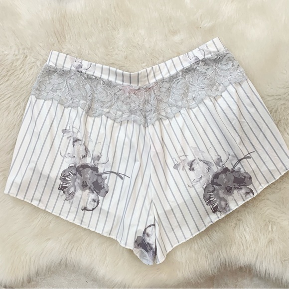 La Vie en Rose white and grey striped floral matching shirt and cami set - Picture 7 of 9